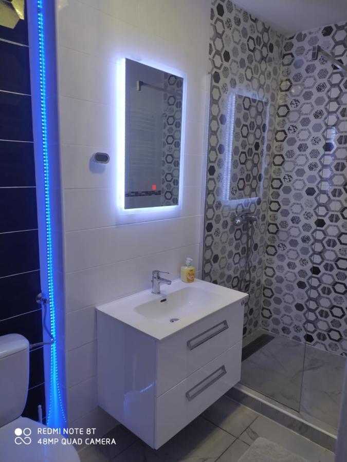 Gutenberg Utca Apartman แซแก็ด ภายนอก รูปภาพ