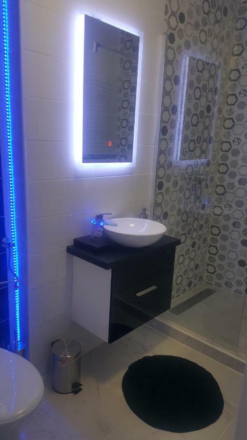 Gutenberg Utca Apartman แซแก็ด ภายนอก รูปภาพ