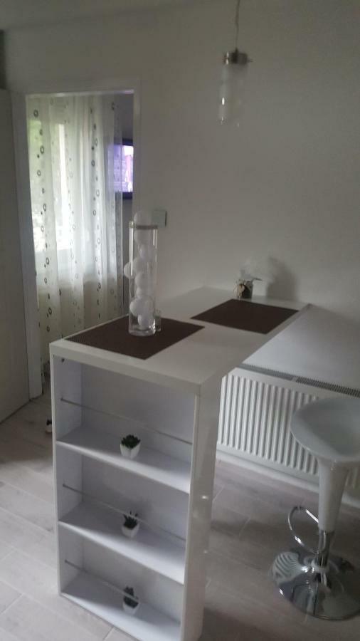 Gutenberg Utca Apartman แซแก็ด ภายนอก รูปภาพ